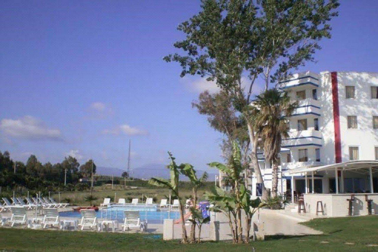 מנבגט Skys Beach Hotel מראה חיצוני תמונה