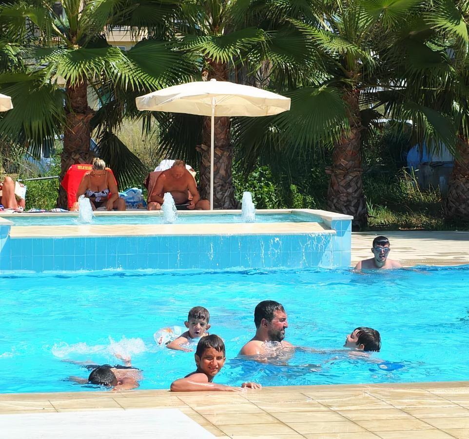 מנבגט Skys Beach Hotel מראה חיצוני תמונה